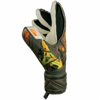 Reusch Attrakt Grip Finger Support Goalkeeper Gloves green 5370010 5556