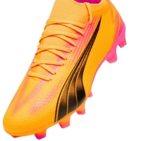 Pantofi de fotbal Puma Ultra Match FG/AG 107754 03