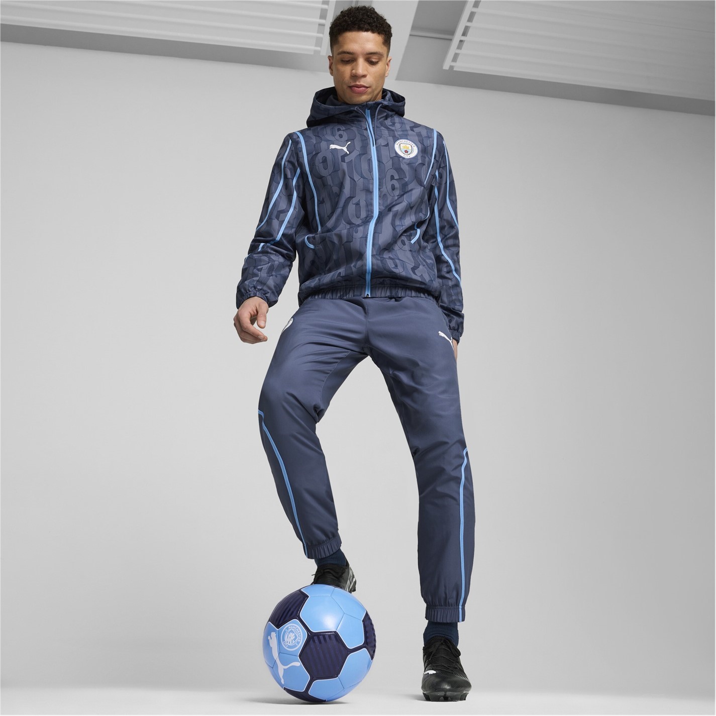 Puma Manchester City Pre Match Jacket 2024 2025 Adults