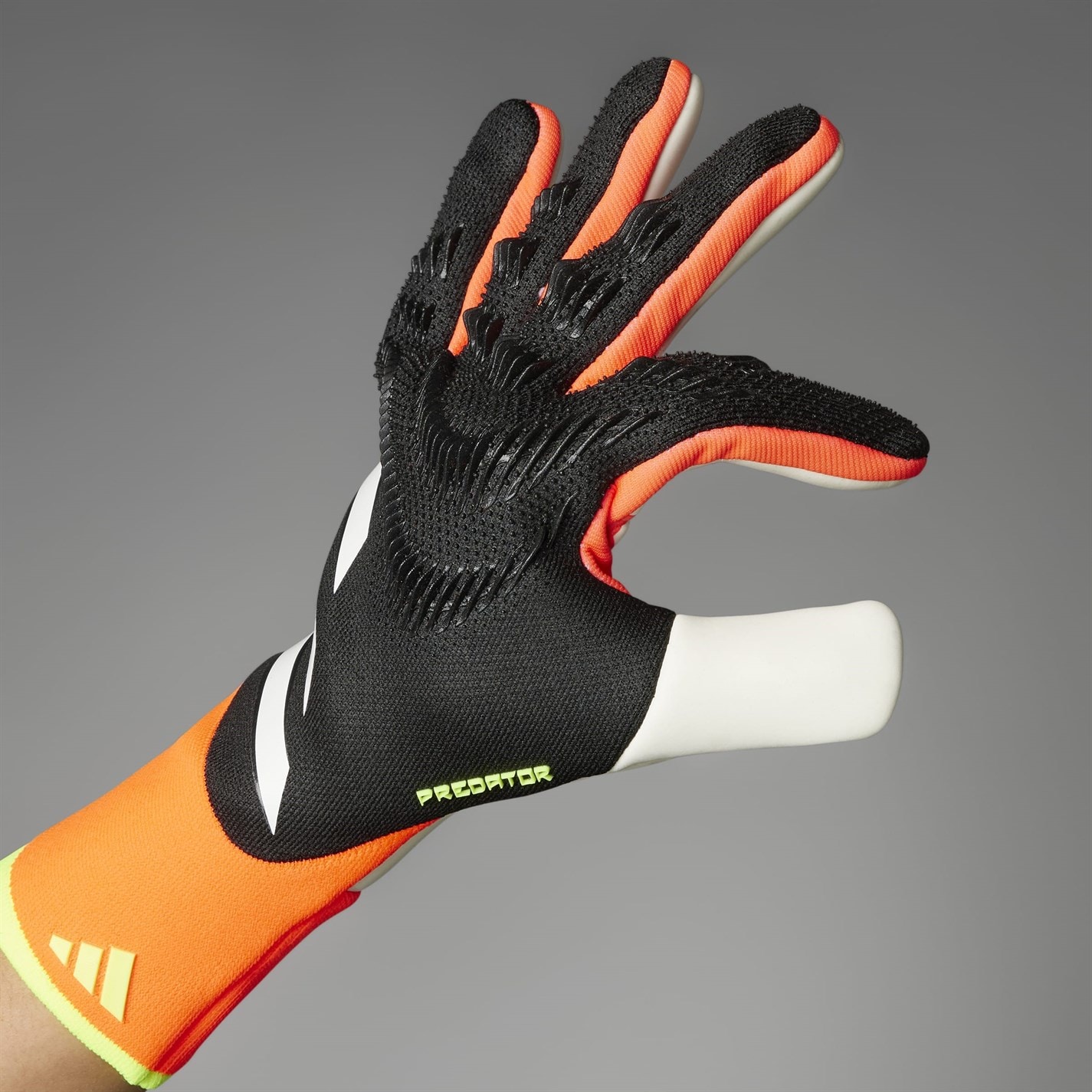 adidas Predator Pro Goalkeeper Gloves Adults