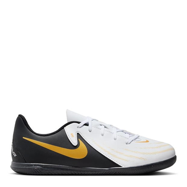 Nike Phantom GX 2 Club Juniors Indoor Court Football Boots.