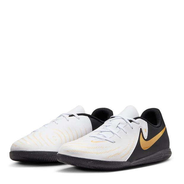 Nike Phantom GX 2 Club Juniors Indoor Court Football Boots.