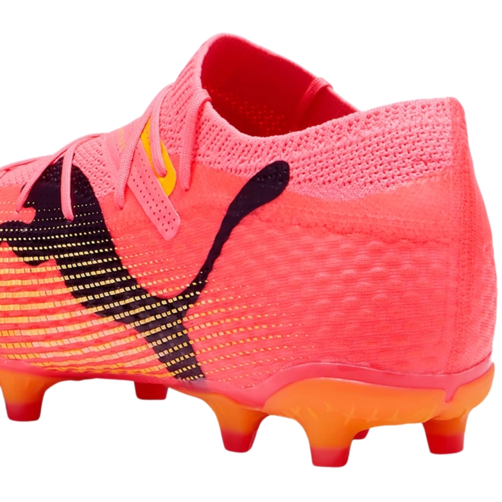 Pantofi de
fotbal Puma Future 7 Pro+ FG/AG 107705 03