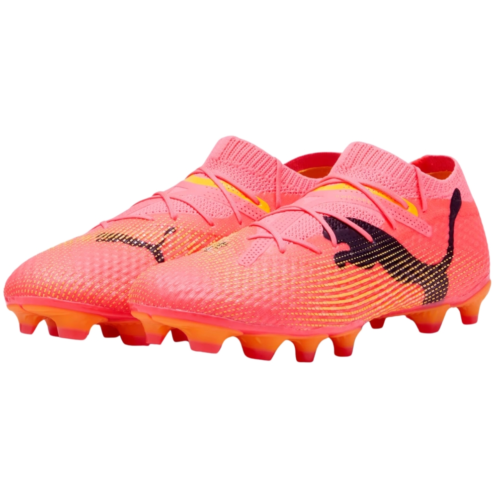 Pantofi de
fotbal Puma Future 7 Pro+ FG/AG 107705 03