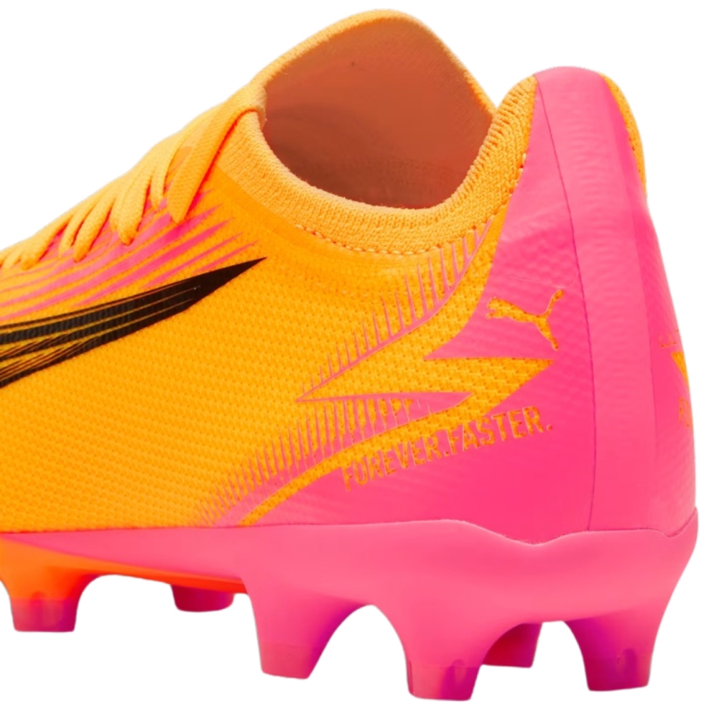 Pantofi de fotbal Puma Ultra Match FG/AG 107754 03