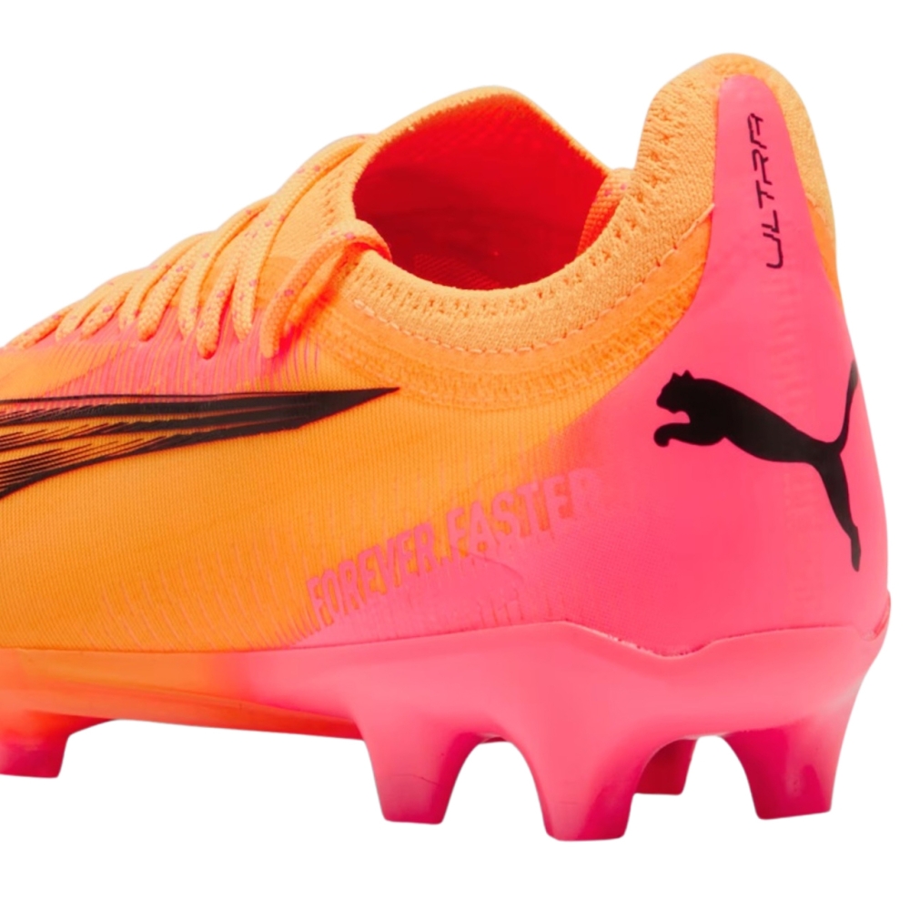 Pantofi de fotbal Puma Ultra Ultimate FG/AG 107744 03