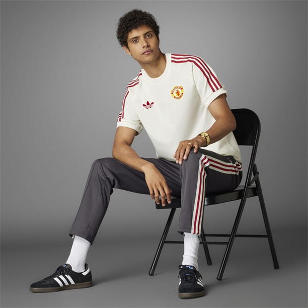 adidas Originals Manchester United Adicolor Classics 3-Stripes T-Shirt Adults