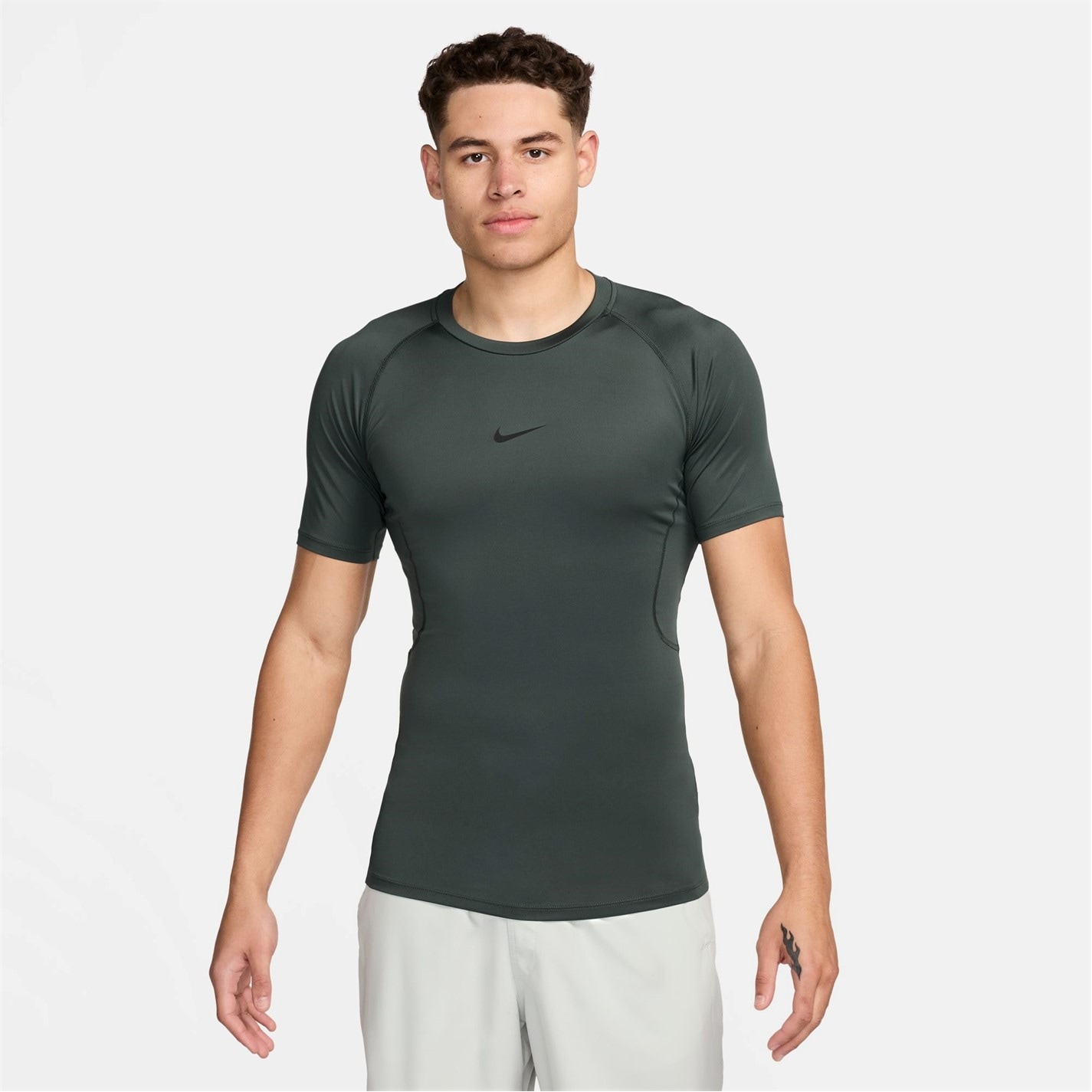 Nike Pro Mens Tight Fit Short-Sleeve Top